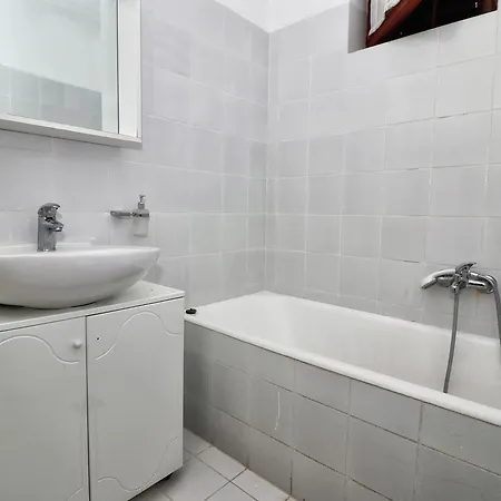Carmen Apartment
