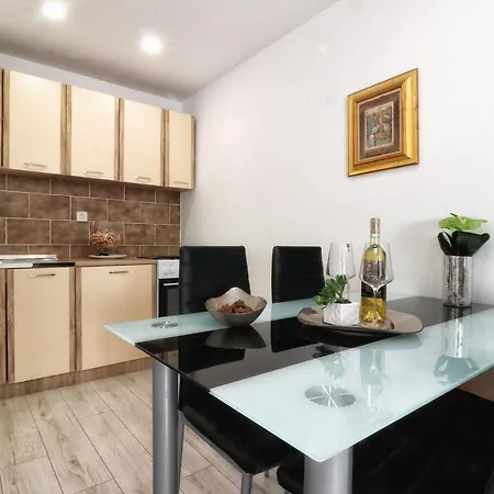 Apartment Carmen